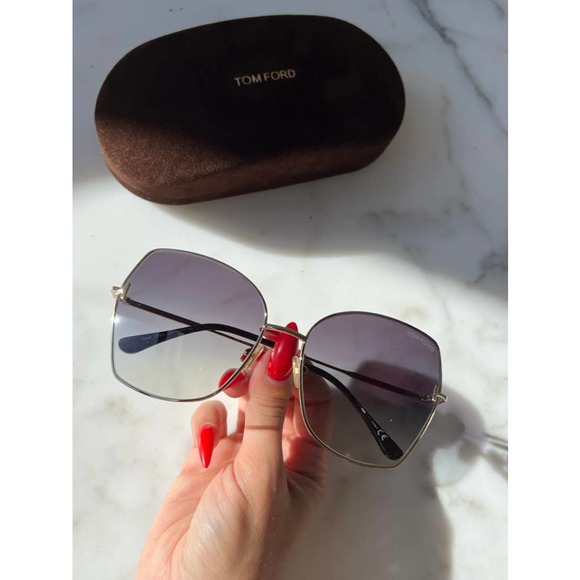 NEW Tom Ford Farah TF0951 Sunglasses in Gold - Picture 3 of 6